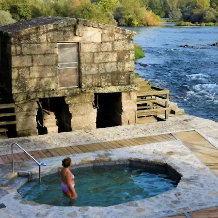 In Near Hot Springs Apartamento Ourense